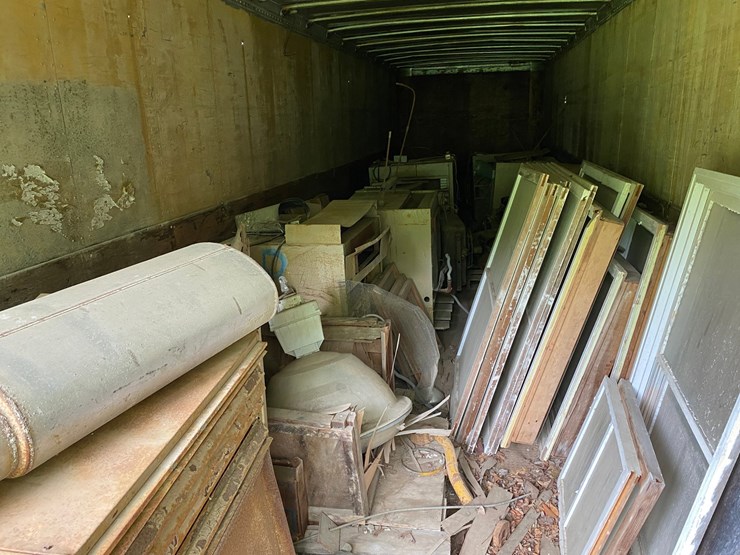 #1631-•-semi-trailer-with-contents-(no-title)-image-6