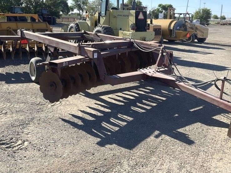 case-ih-770-image-1