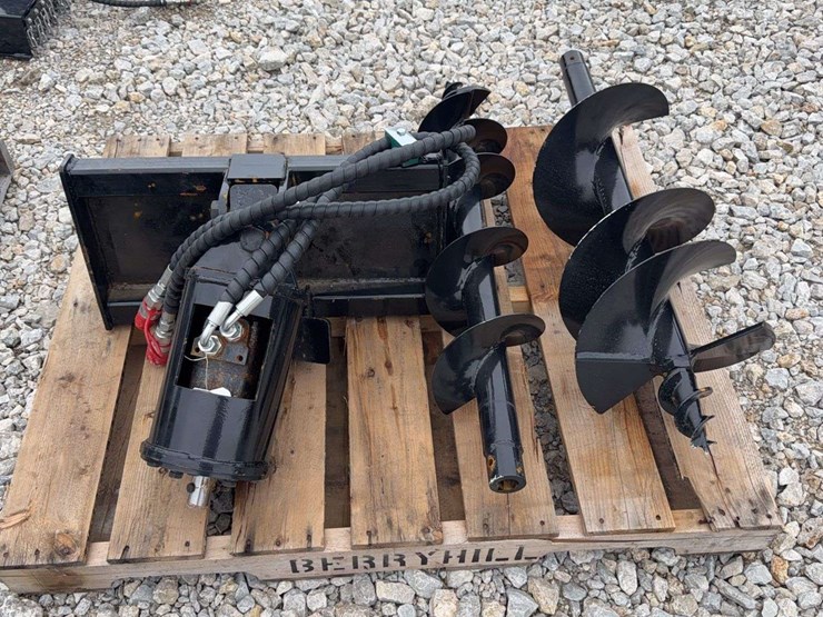 hydraulic-earth-auger-attachment-with-dual-augers-image-2