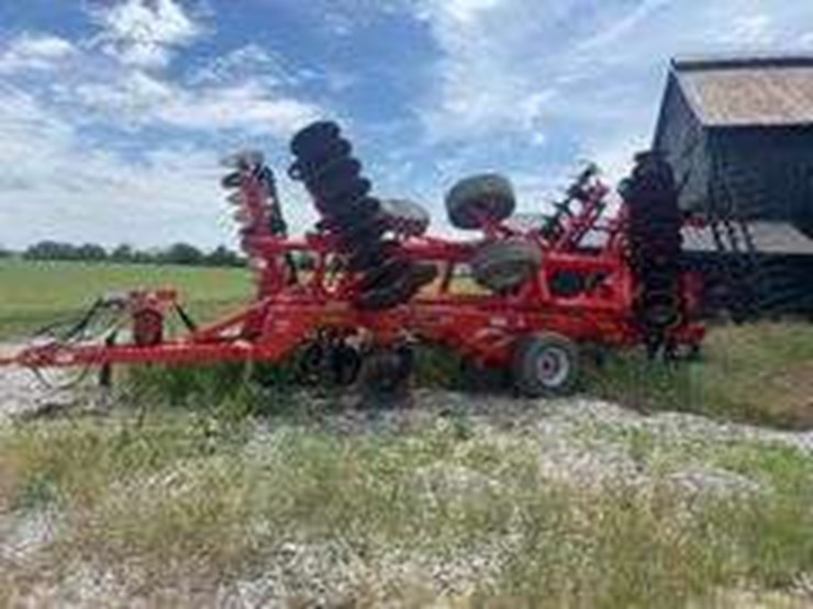 kuhn-krause-8215-image-1