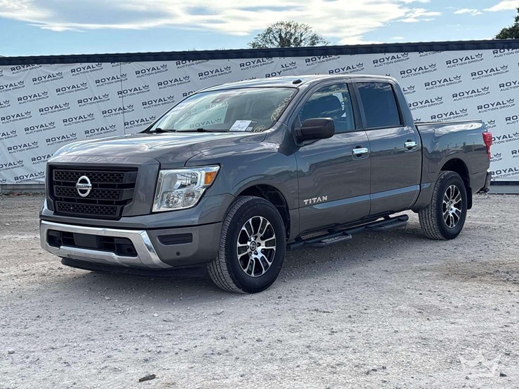 2021-nissan-titan-image-1