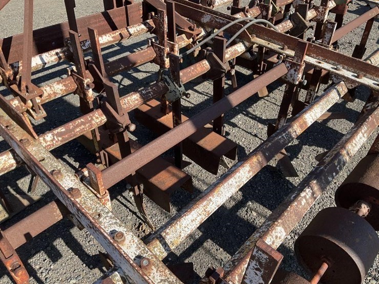 custom-3-pt-3-row-60"-cultivator-image-13