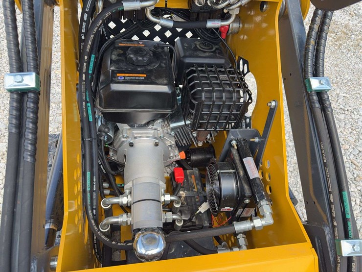2026-sdlanch-ssl60-tracked-mini-skid-steer,-serial-number-hc3602601461-image-9