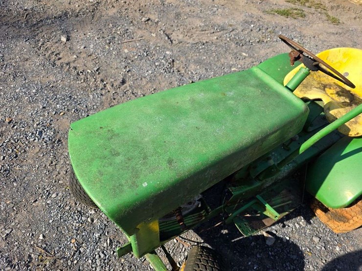 john-deere-110-image-10