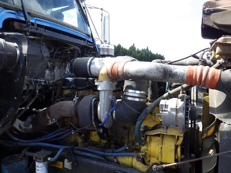 2000-kenworth-w900b-image-28
