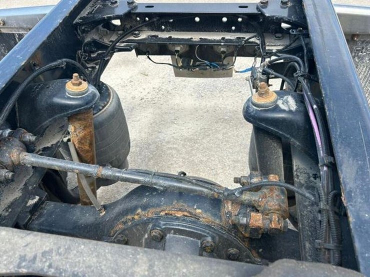 2020-kenworth-t680-image-65