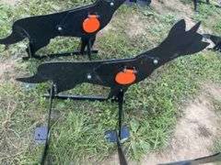 pabreak-coyote-shaped-reactive-shooting-target-image-2