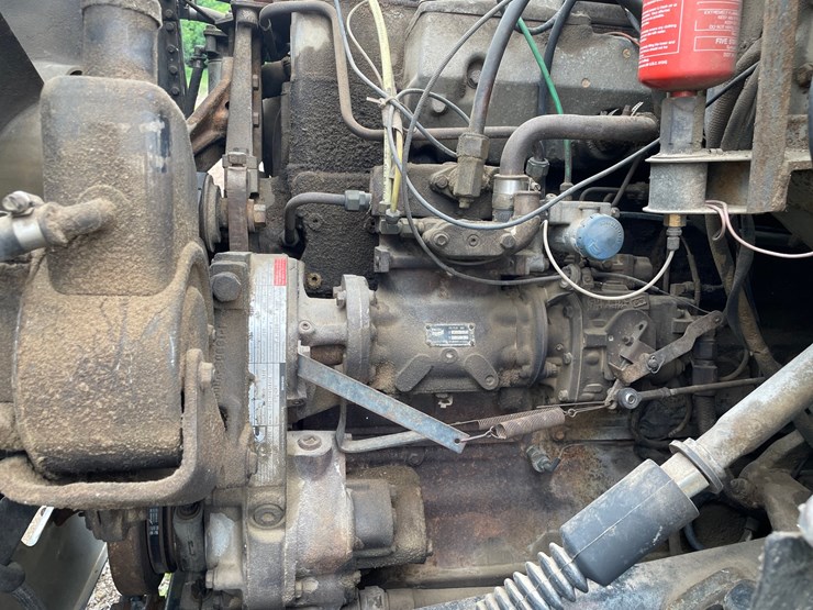 ford-9000-image-32