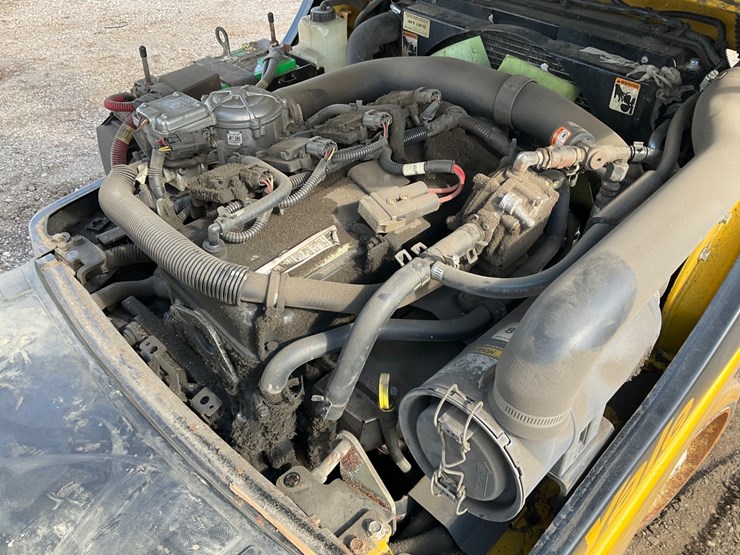 #1387-•-2013-yale-glc040sv-forklift-image-32