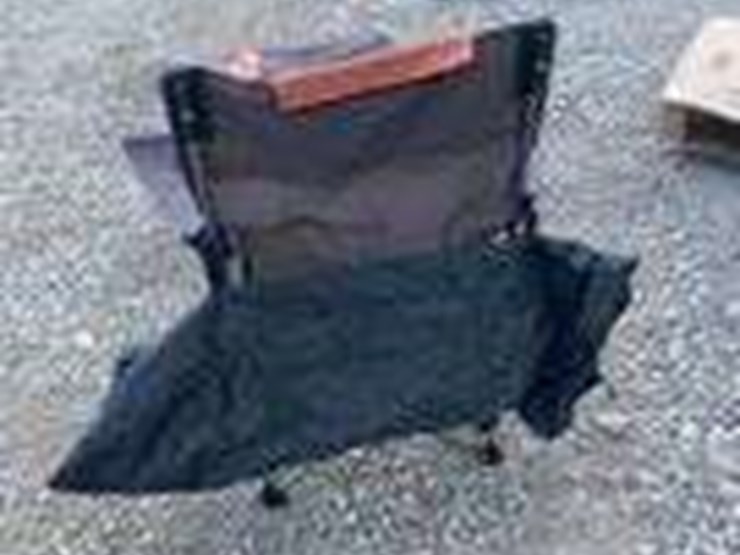 collapsible-camping-chair.-orange-brown.-comes-with-foot-stool-and-storage-bag!-image-4