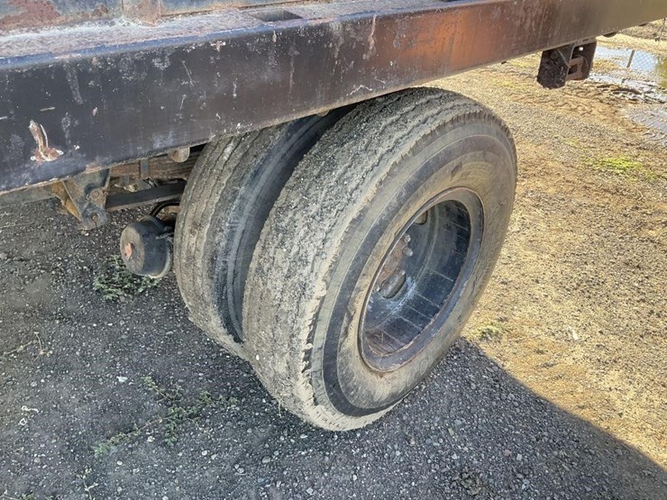 1989-ford-f700-image-14