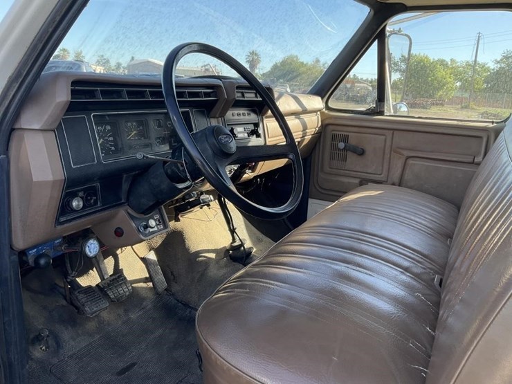 1989-ford-f700-image-15