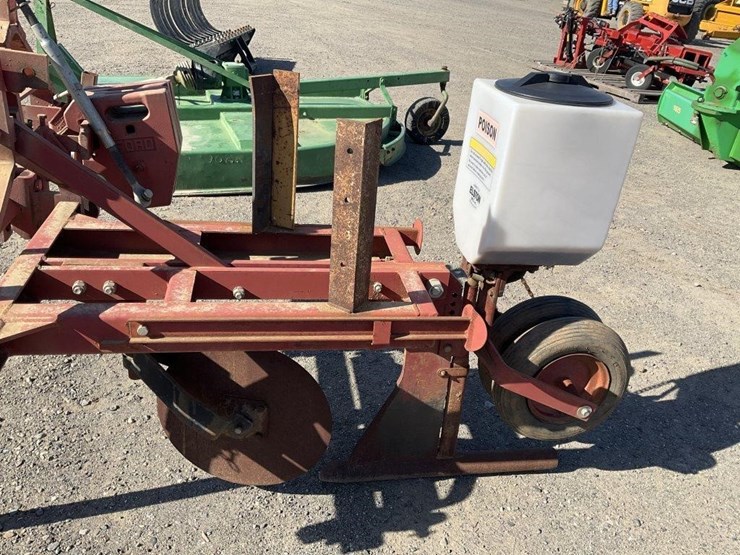 elston-3-pt-offset-gopher-baiter-image-4
