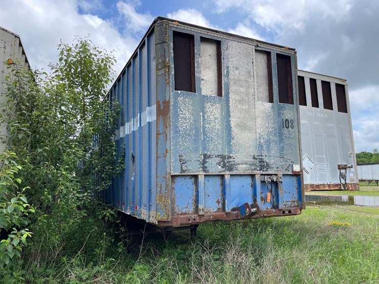 #1385-•-1974-gindy-semi-van-trailer-full-of-wood-image-2