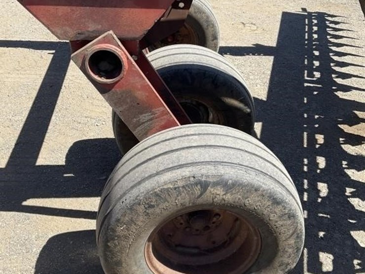 case-ih-770-image-17