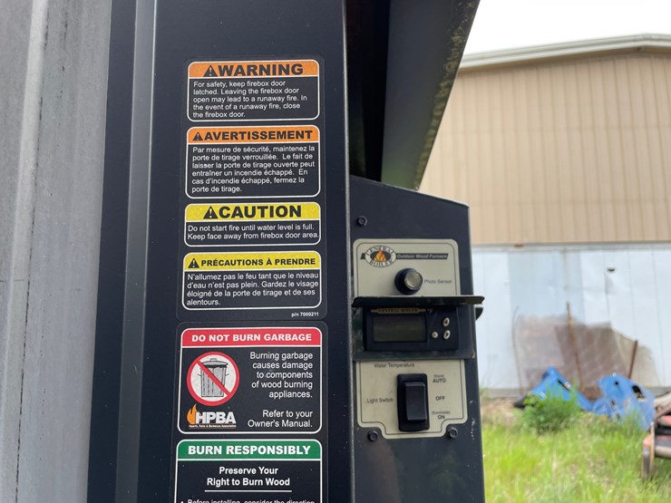 #1376-•-2015-central-boiler-cl-7260-outdoor-wood-furnace-image-17
