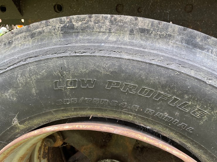 #1385-•-1974-gindy-semi-van-trailer-full-of-wood-image-26