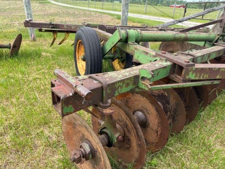 john-deere-14-image-4