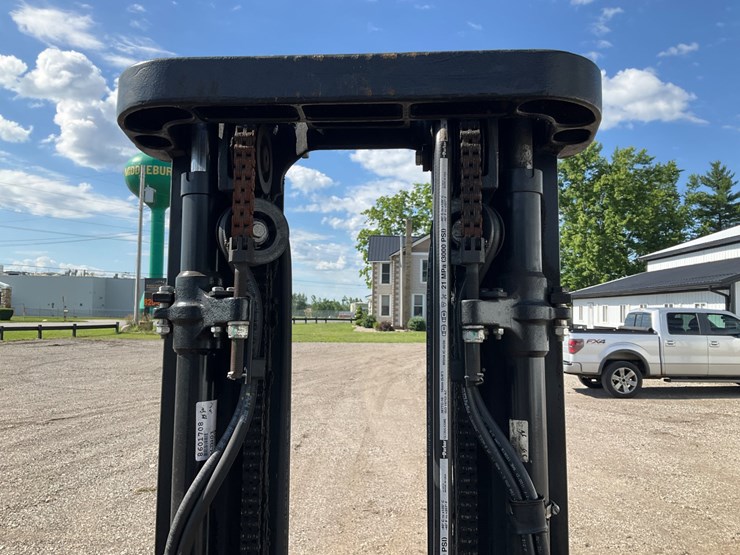 #1388-•-2014-yale-glc040sv-forklift-image-22