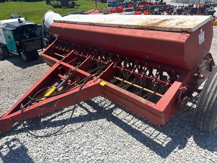 case-ih-5100-image-3