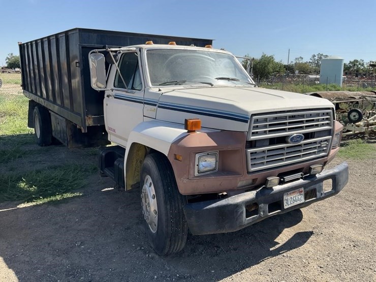 1985-ford-f700-image-3