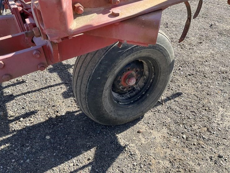 allis-chalmers-30'-fold-up-field-cultivator-image-16