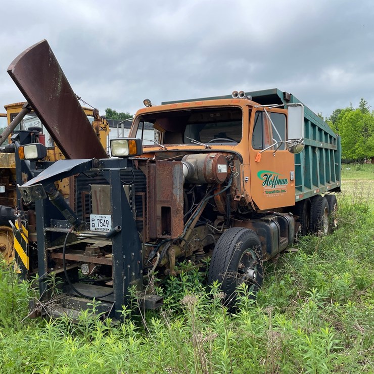 #1381 • International F-2674 Tri Axel Dump Truck