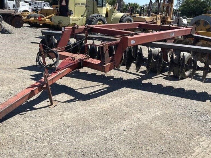 case-ih-770-image-1