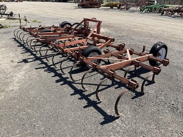 allis-chalmers-1200-image-6