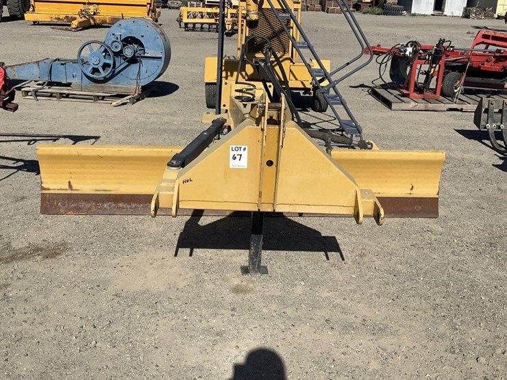 custom-9'-3-pt-6-way-hyd.-angle-blade-image-2