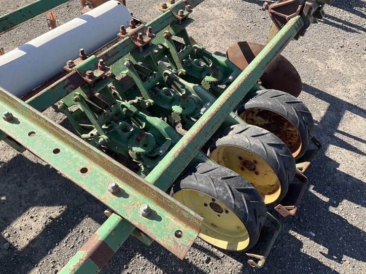 john-deere-71-image-13