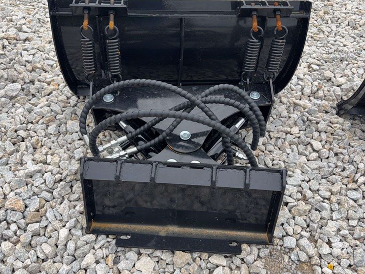 hydraulic-skid-steer-snow-blade-attachment-image-2