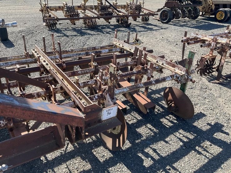 custom-3-pt-3-row-60"-cultivator-image-10
