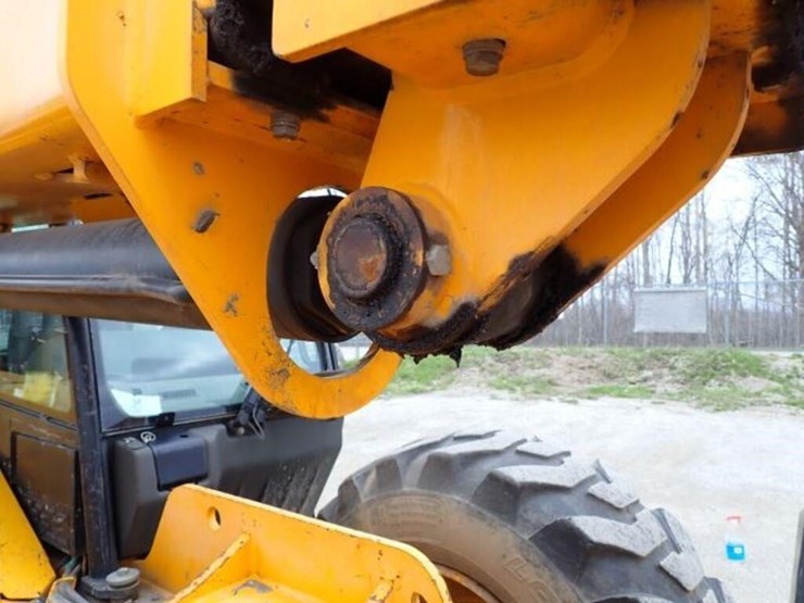 2010-jcb-510-56-image-50