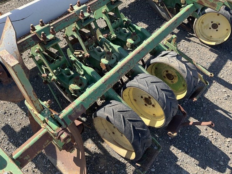 john-deere-71-image-11