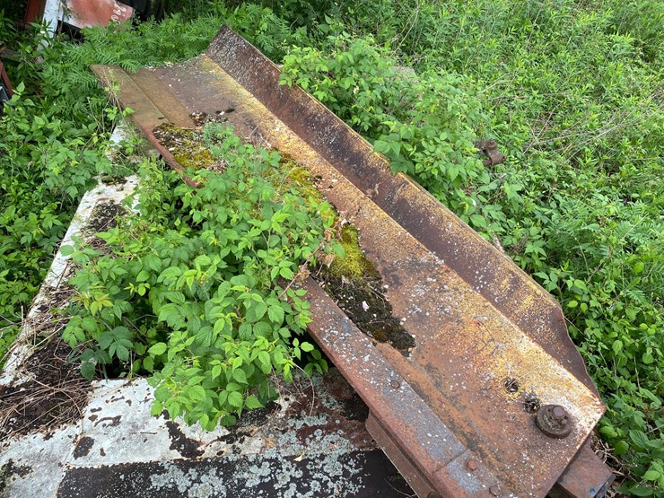 #1627-•-steel-platform-with-electric-motor-image-6