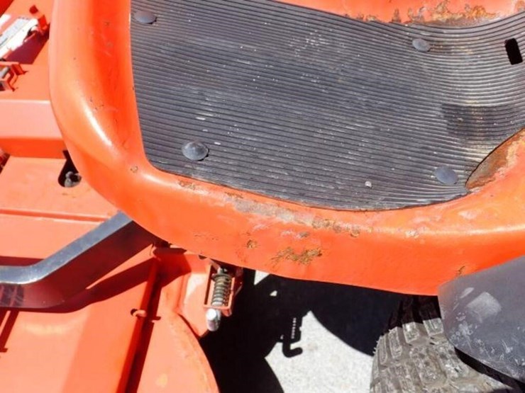 2006-kubota-f3680-image-47