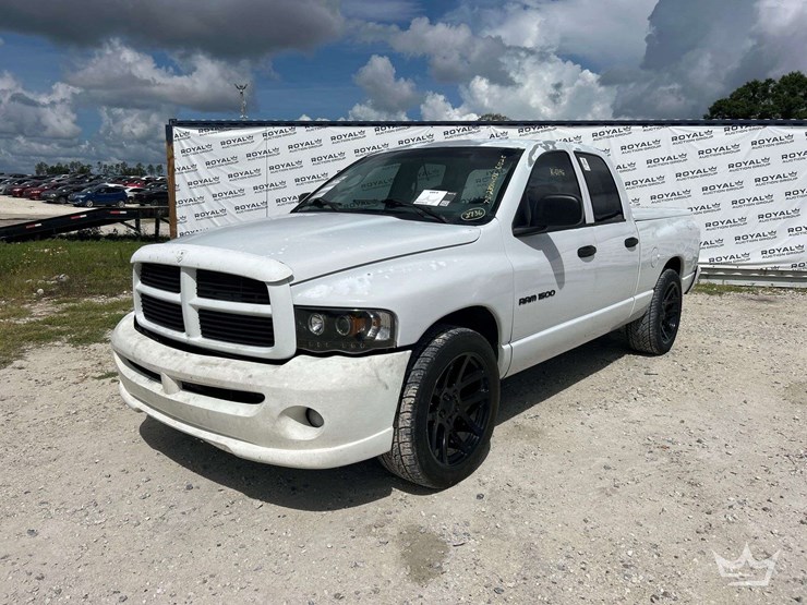 2003-dodge-ram-1500-image-1