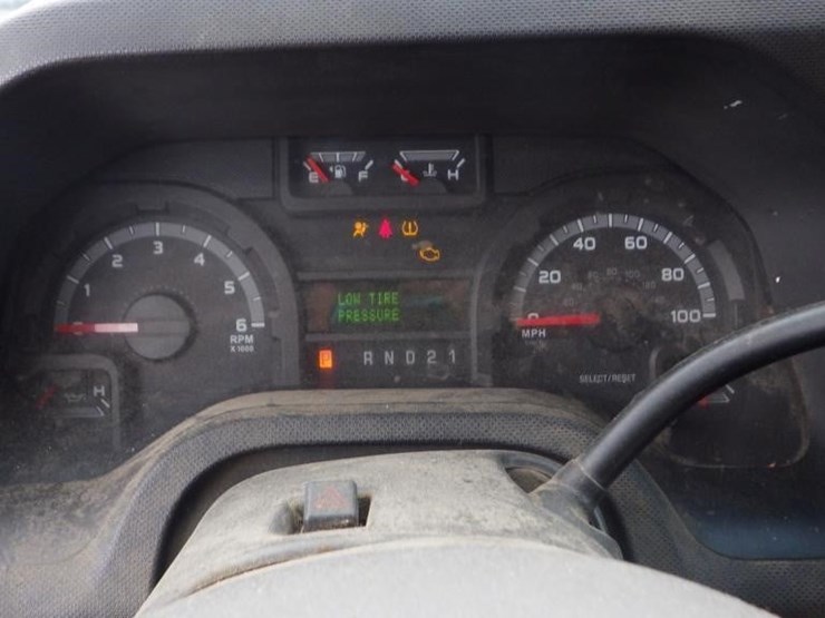 2009-ford-e350-image-21