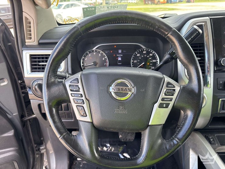 2021-nissan-titan-image-13