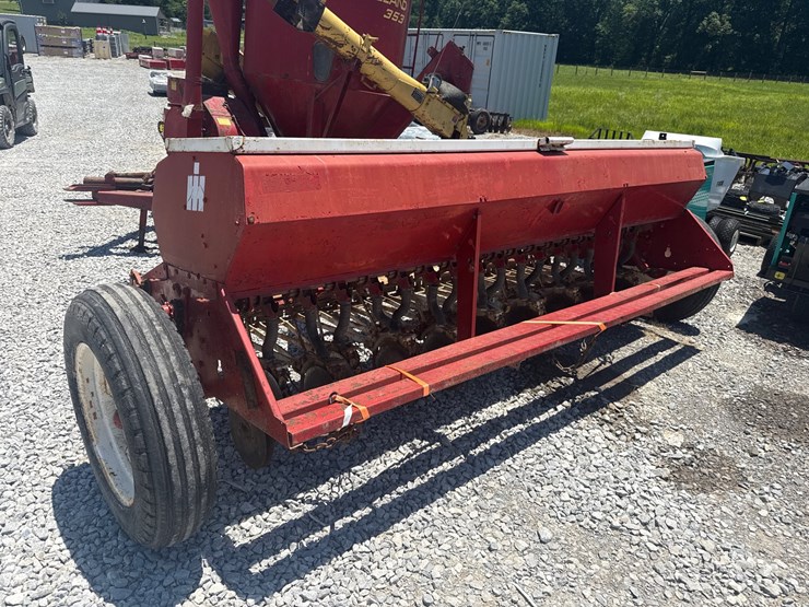 case-ih-5100-image-1