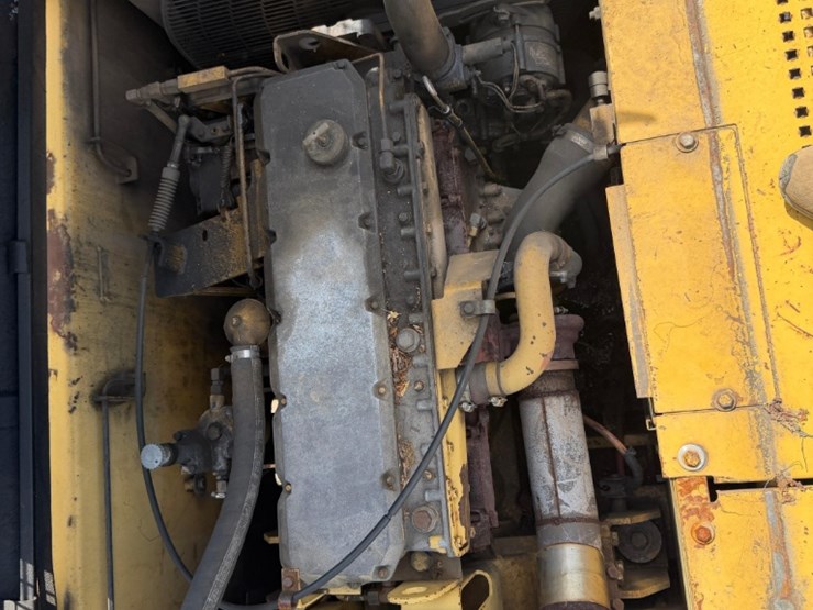 caterpillar-322l-image-17