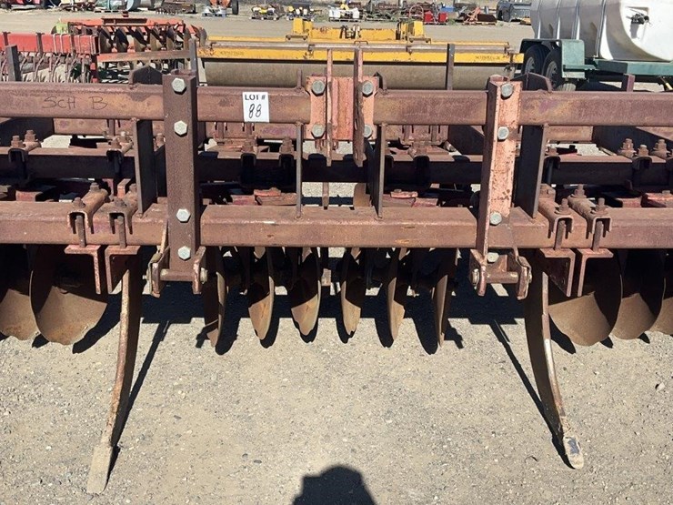 sundance-3-pt-3-row-60"-bed-disc-image-8
