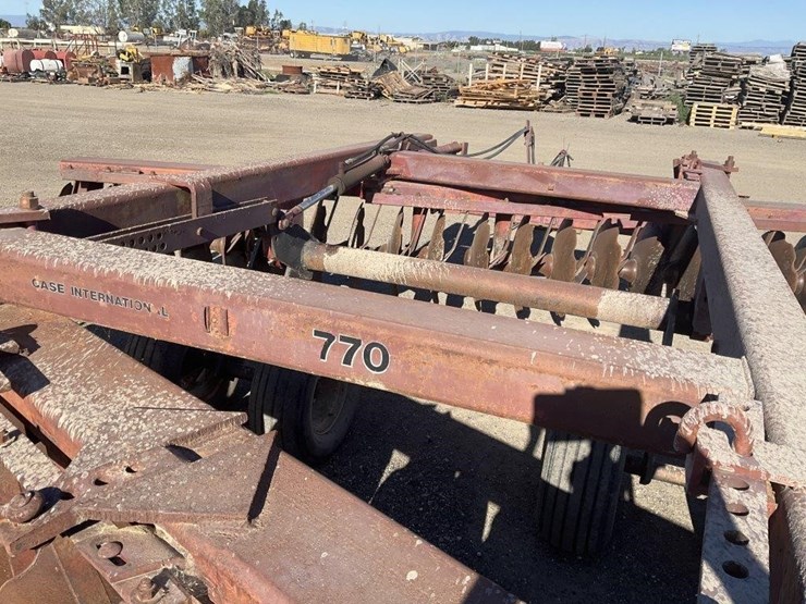 case-ih-770-image-7