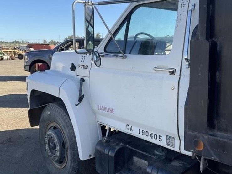 1989-ford-f700-image-8
