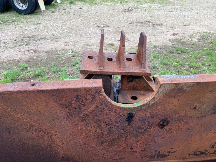 #1564-•-body-of-stationary-wood-chipper-image-9