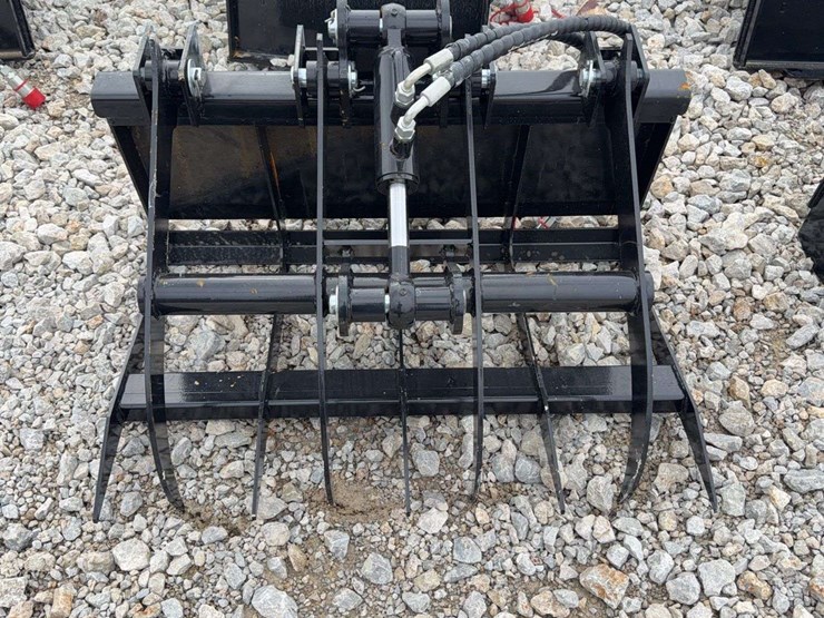 hydraulic-root-grapple-attachment,-serial-number-5042-image-1