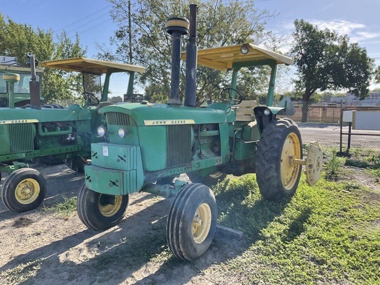 john-deere-4320-image-3