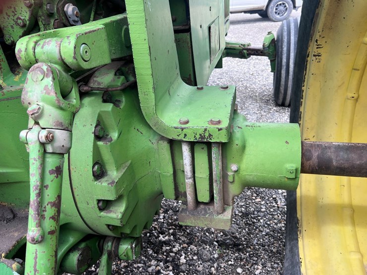 john-deere-6030-image-30