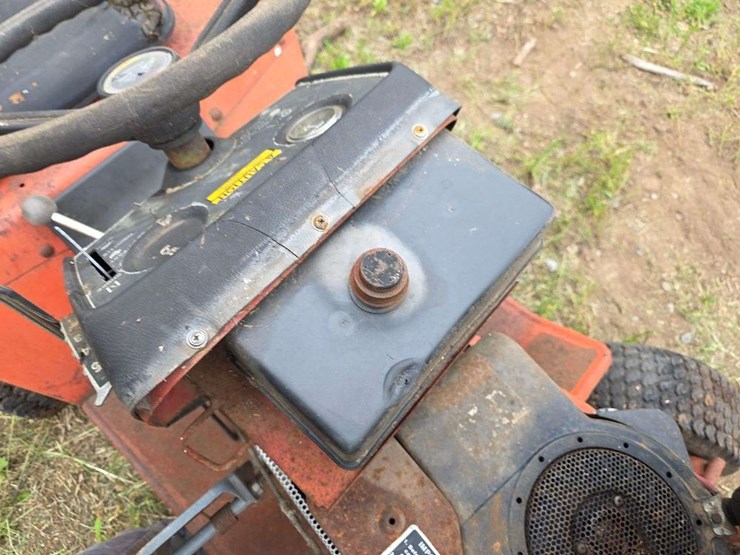 1977-massey-ferguson-85-image-12